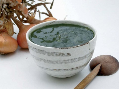 recette soupe oignons bettes